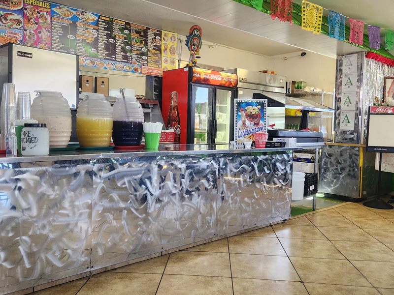 Taco Mich interior